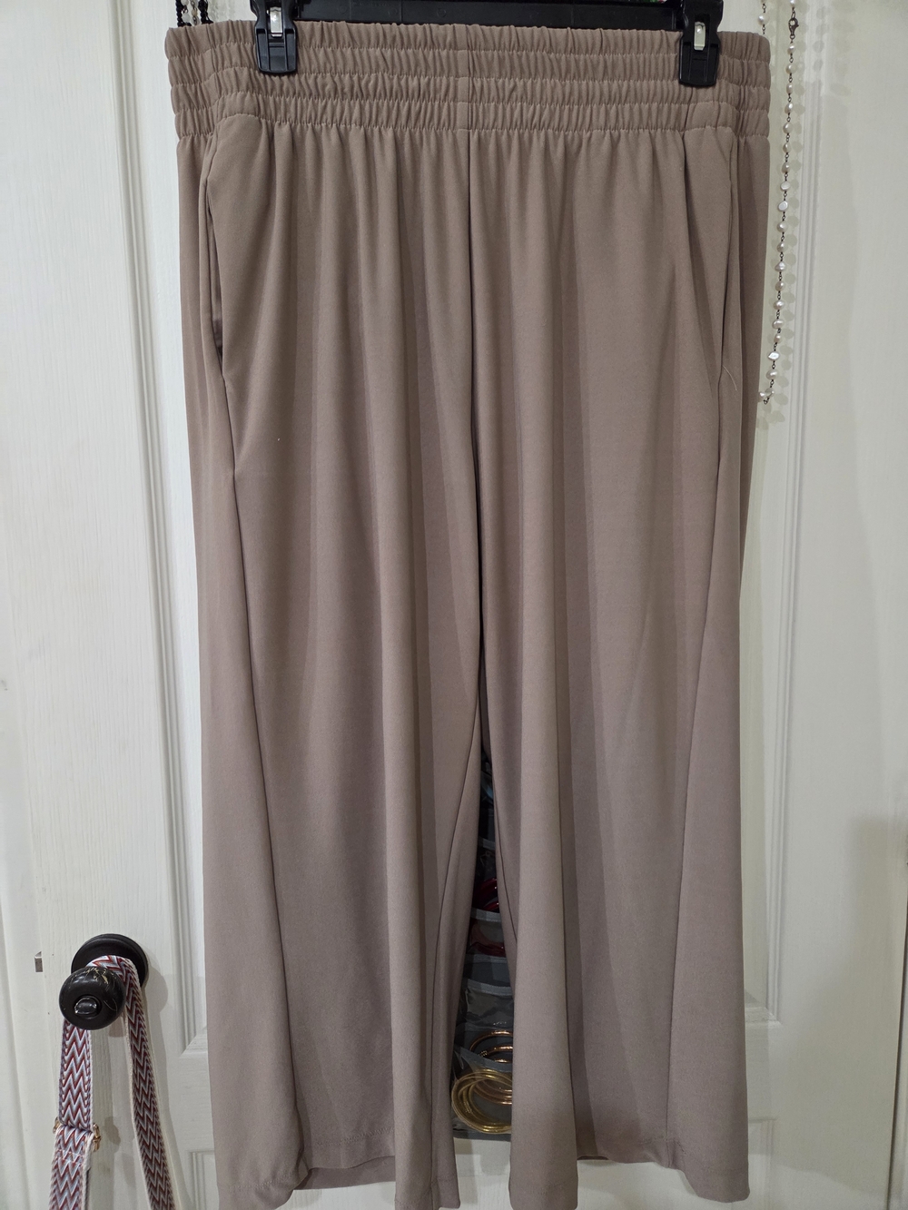 Jones New York Women's Wide-Leg Polyester Pull-On Pants in Taupe 2X